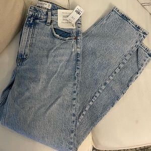 Abercrombie 90s straight ultra high rise